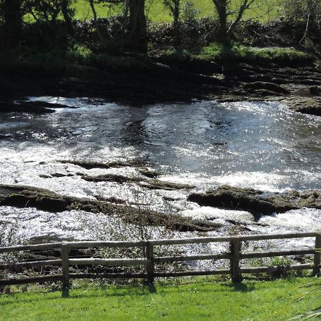 Ballylickey Ouvane Falls Inn מראה חיצוני תמונה