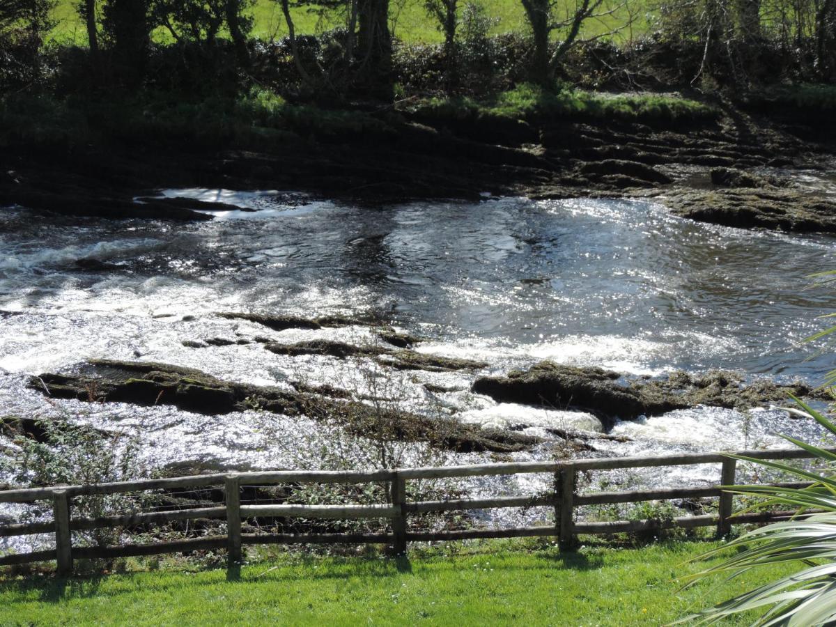 Ballylickey Ouvane Falls Inn מראה חיצוני תמונה